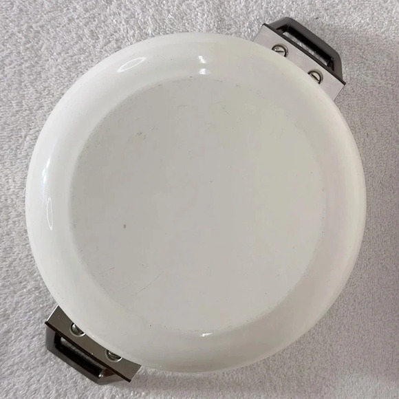 Vintage Enamelware Dutch Oven With Floral Design - Picture 9 of 13